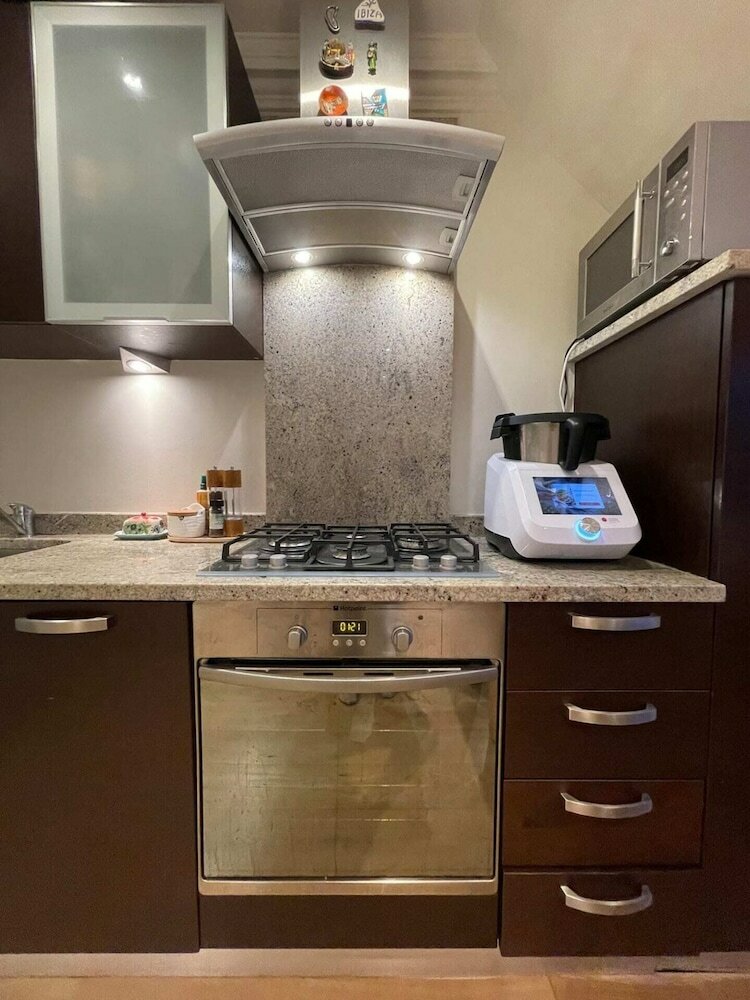 Фото Cute Top Floor Flat - Canonbury!