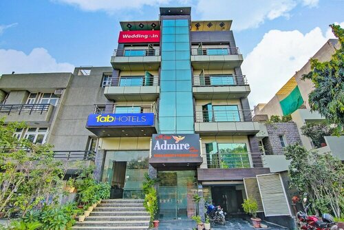 Fabhotel Admire Suites