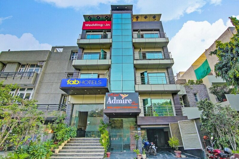 Гостиница Fabhotel Admire Suites в Дели