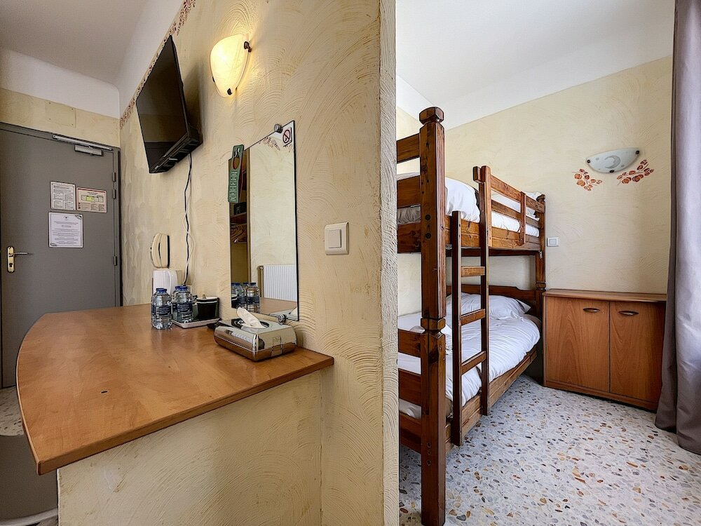 Фото Le Provence Hôtel Golfe Juan