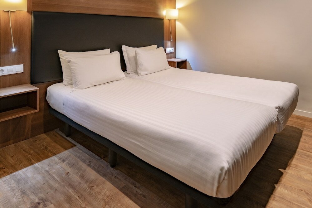 Фото Apartamentos Playa de Castelldefels