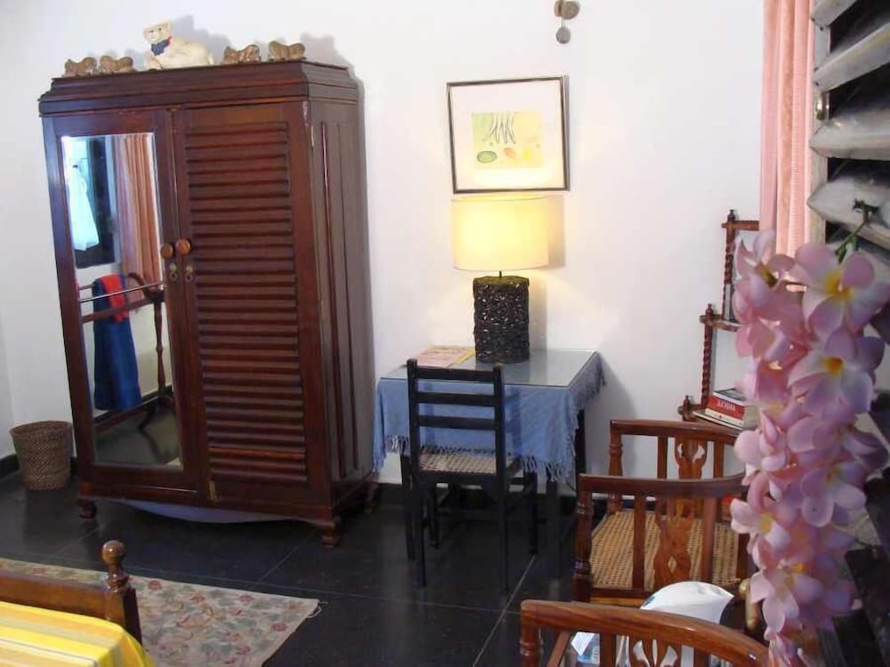 Фото The Icebear Guesthouse