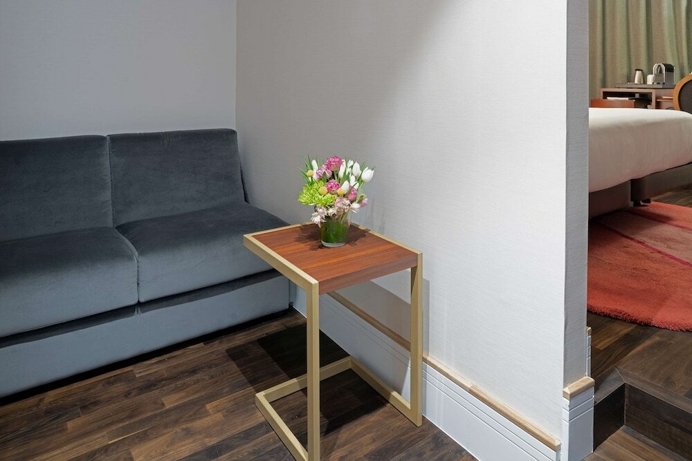 Фото NH Collection Madrid Paseo del Prado