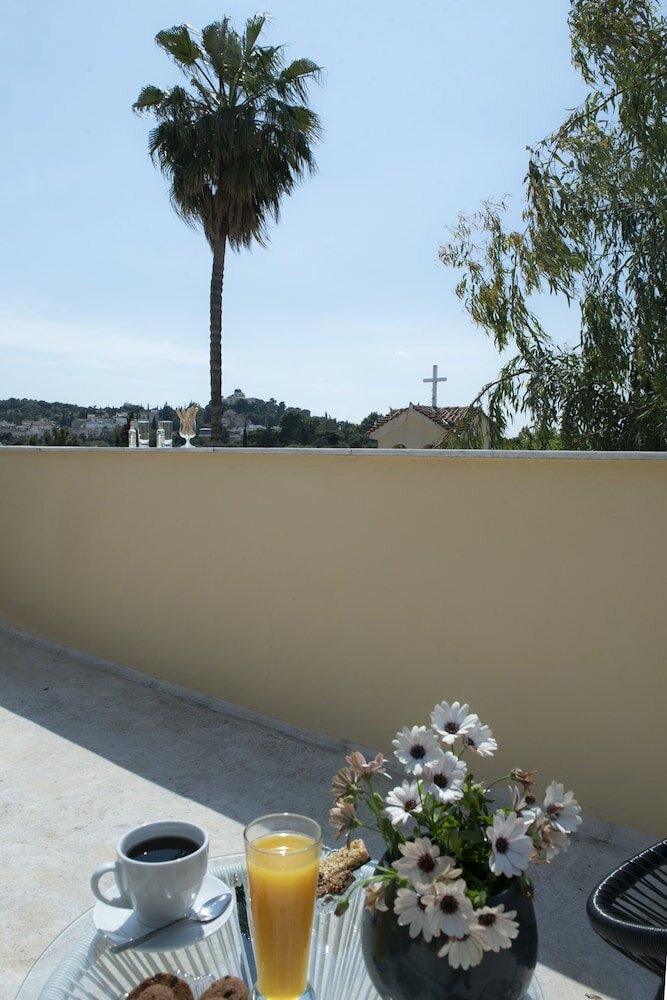 Фото Beautiful City Suites