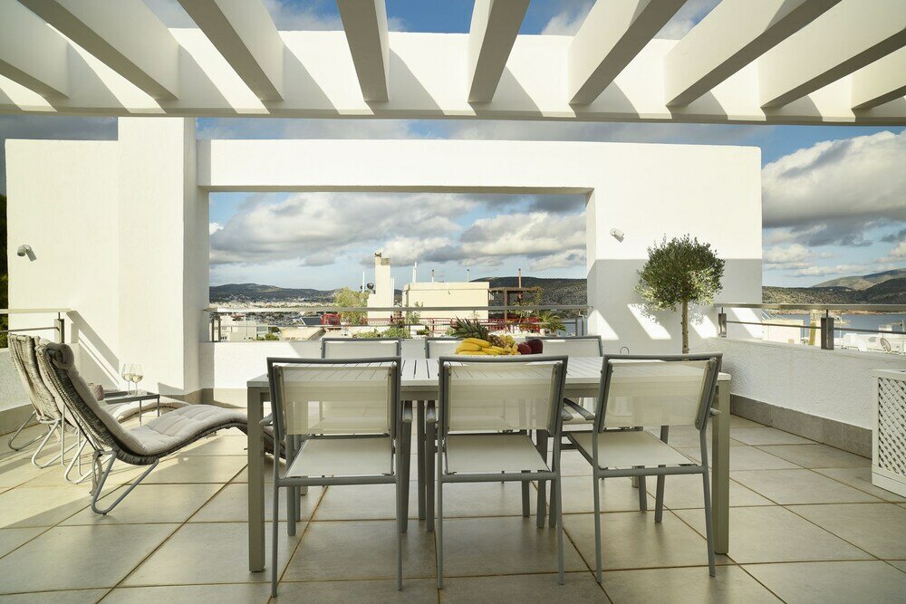 Фото The coolest loft & terrace Varkiza SV