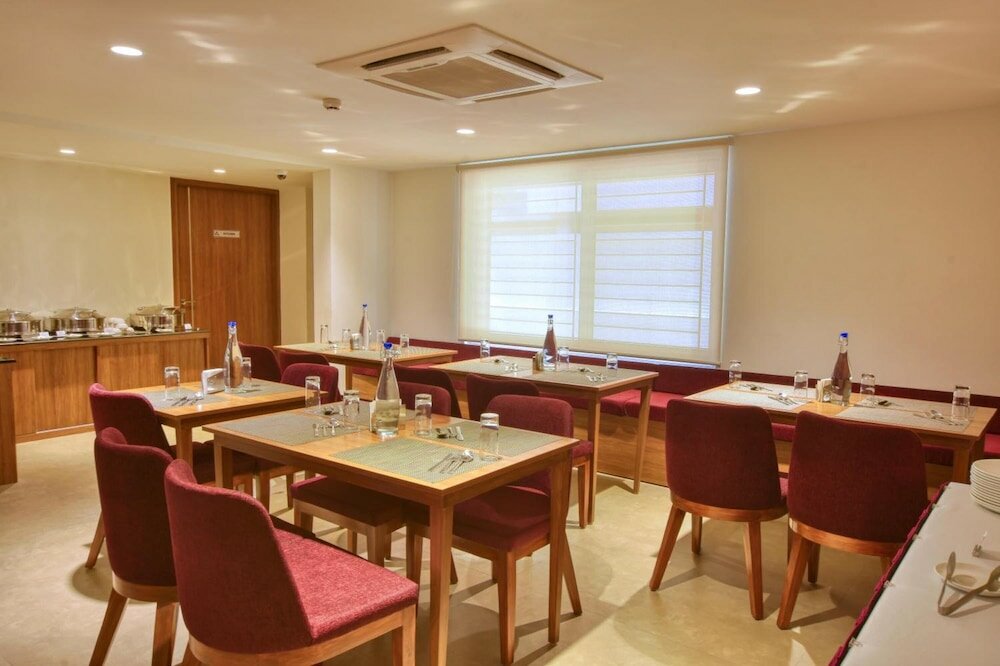 Фото Lilac Hotel 5th Block