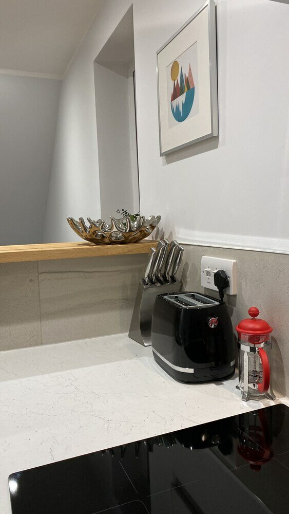 Фото 5 Star Unique Luxury Detached Apartment in Windsor