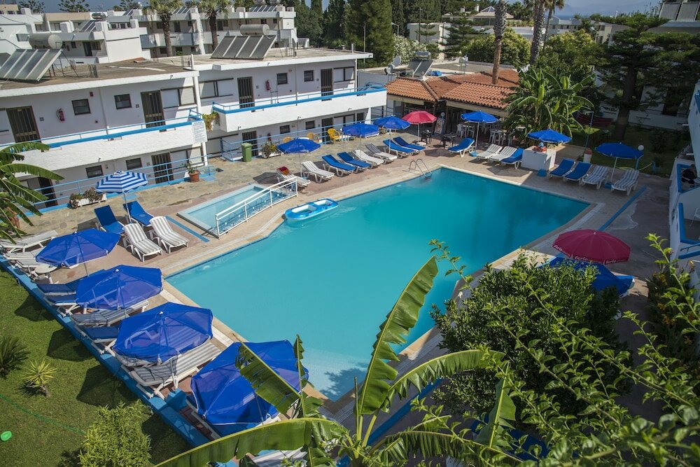 Фото Yiannis Yard Studios & Apartments