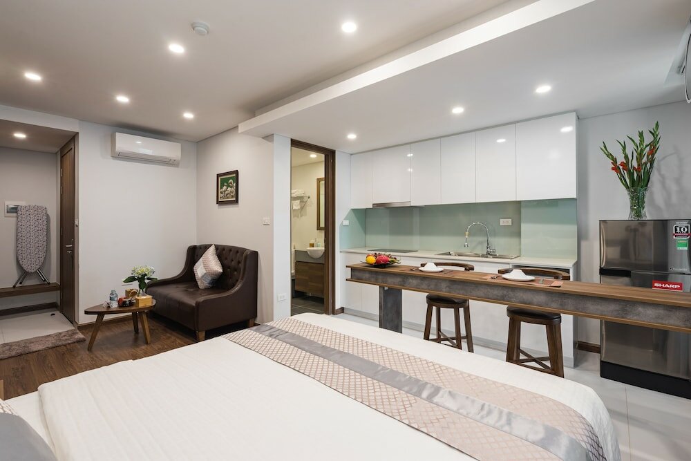 Фото Narcissus Hotel and Apartment