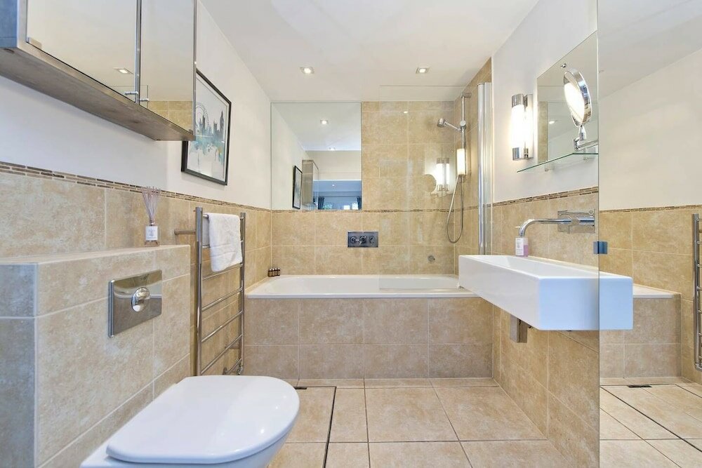 Фото Fantastic 3 Bed Apartment In Earls Court