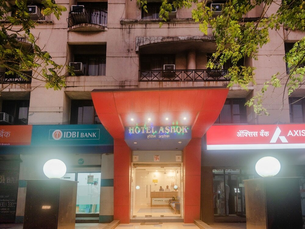 Фото Tuliipstays - Hotel Ashok Bhiwandi