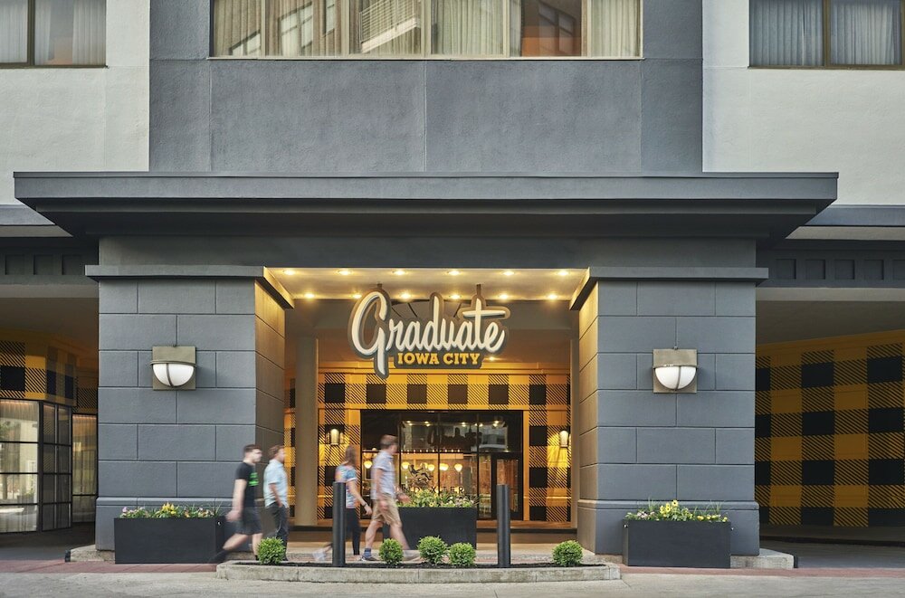 Фото Graduate Iowa City
