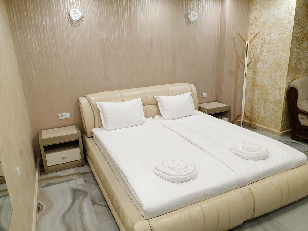 Фото Hotel Central