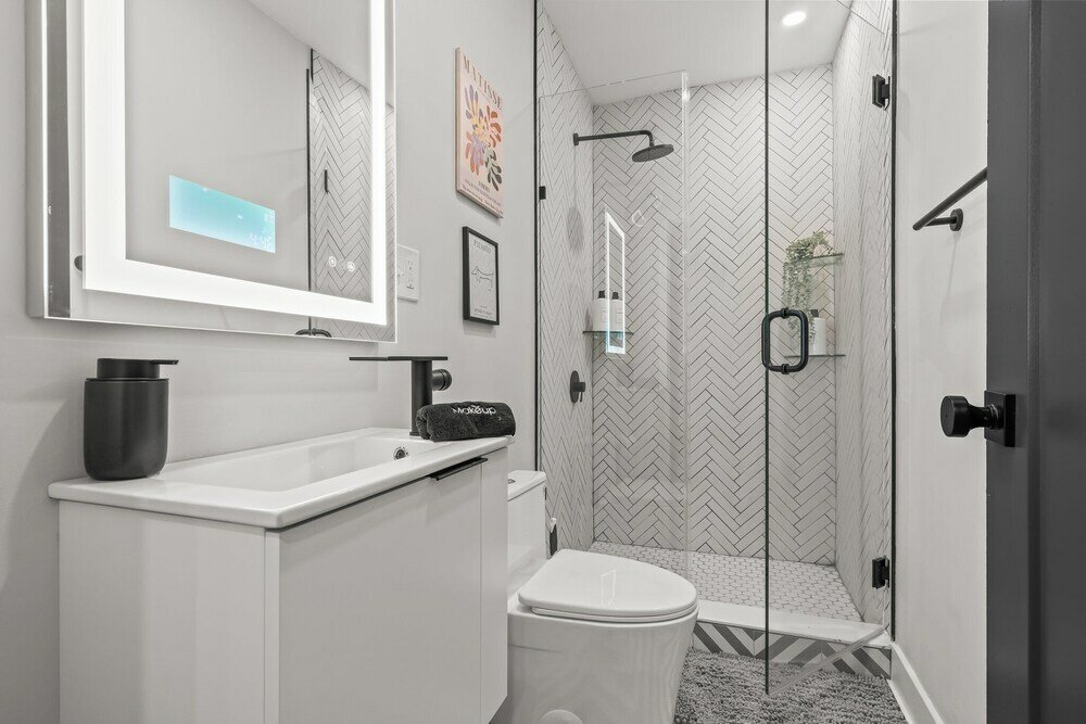 Фото Stylish 3-Bedroom Home in Philly