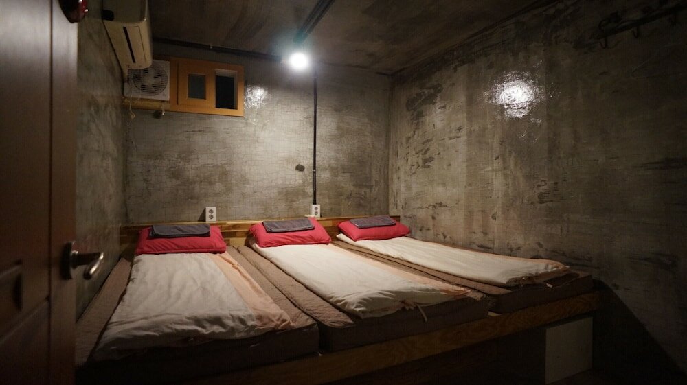 Фото Guesthouse H