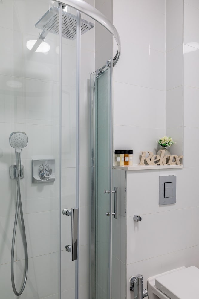 Фото Carlton Vale Apartments