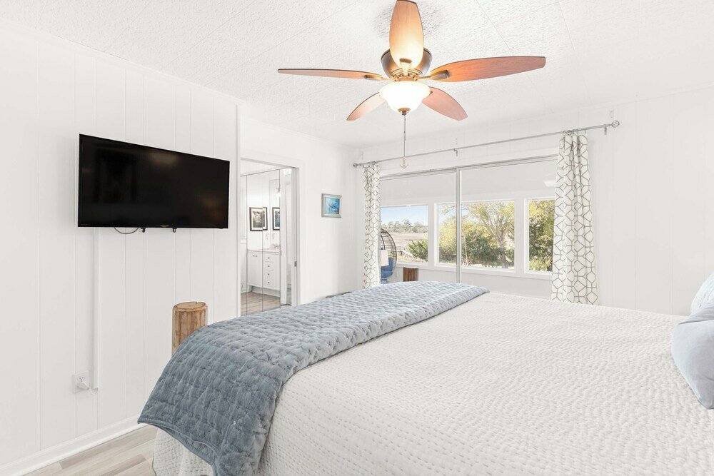 Фото Moonlit Marsh