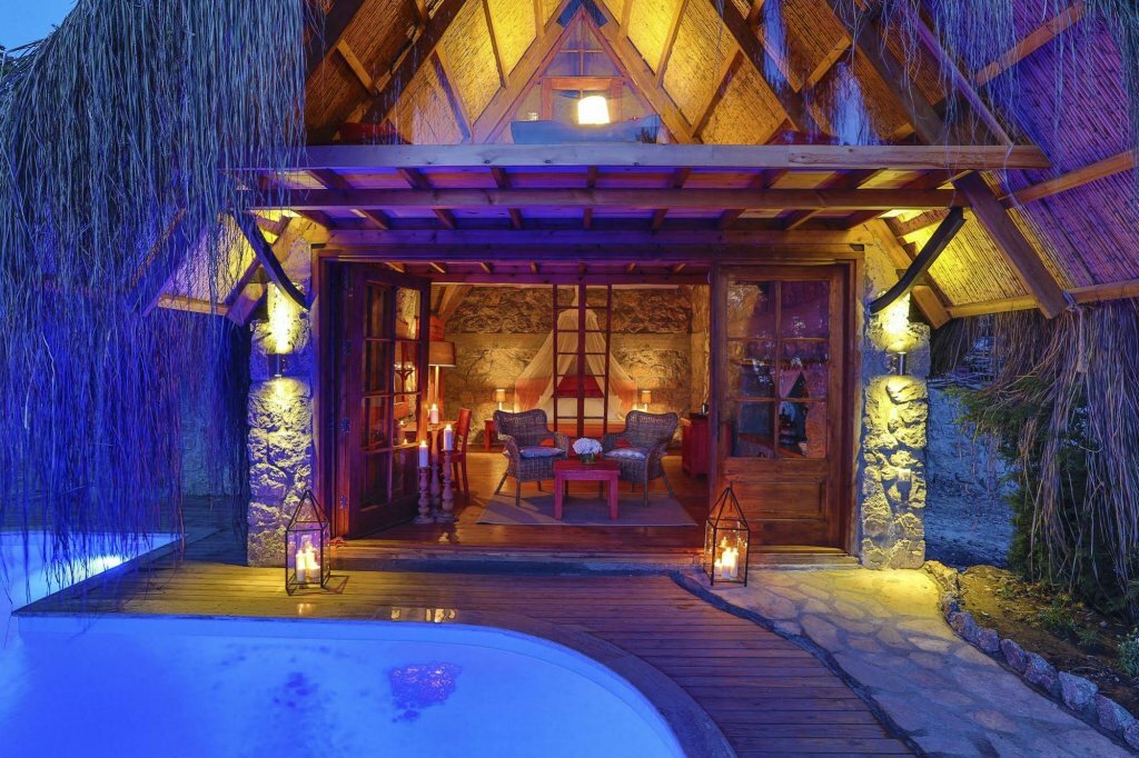 Фото Nautical Hotel