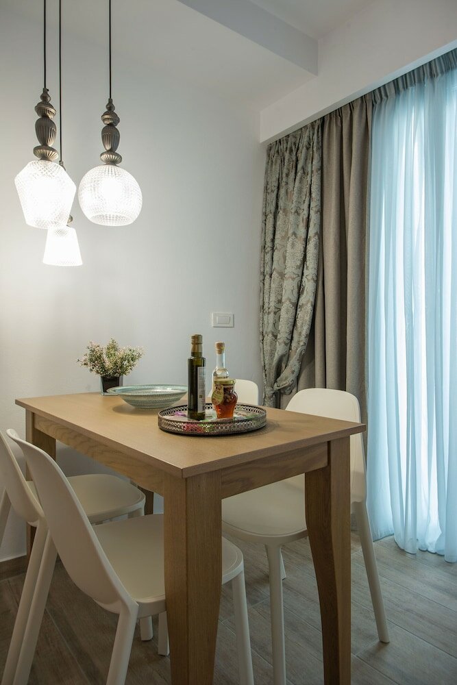 Фото Ammos Luxury Suites