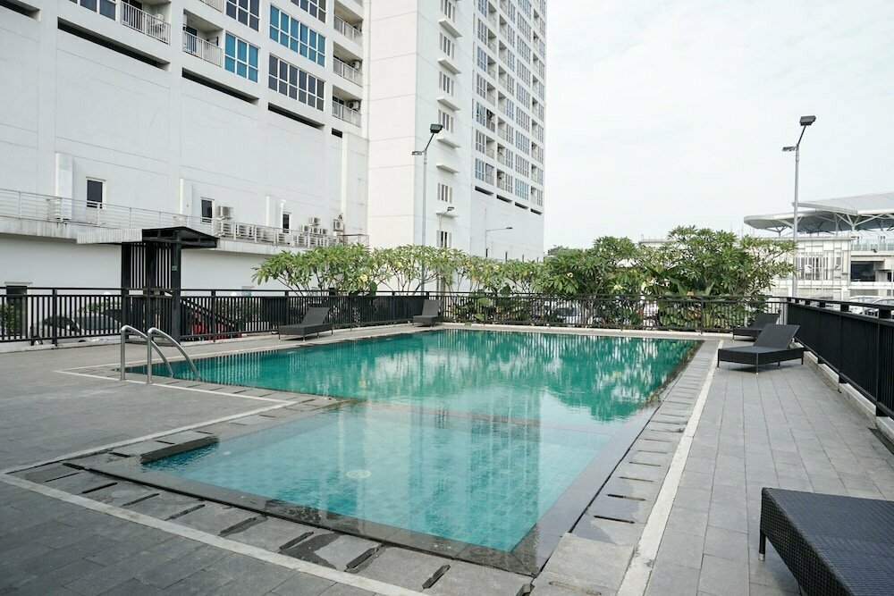 Hotel Spacious with City View 1br at Callia Apartment, Jakarta, photo