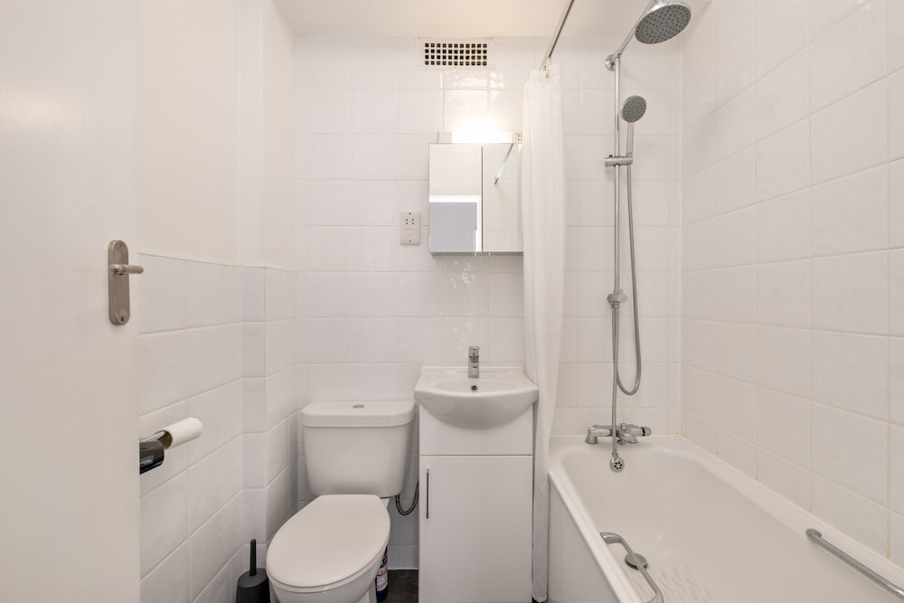 Фото Gorgeous Apartments Pimlico