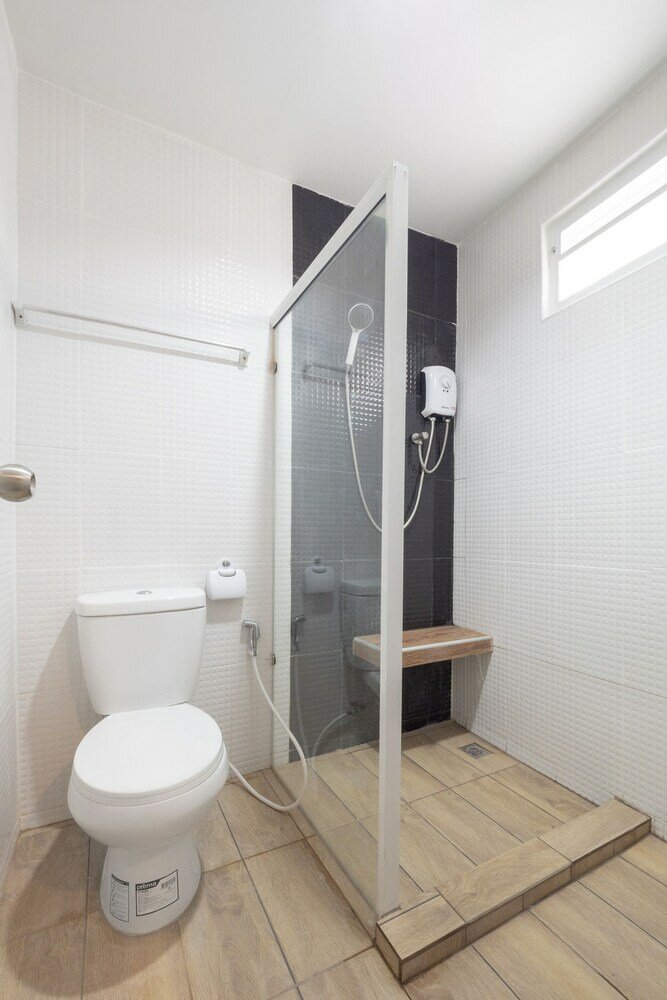 Фото Oyo 75383 Danthip Place