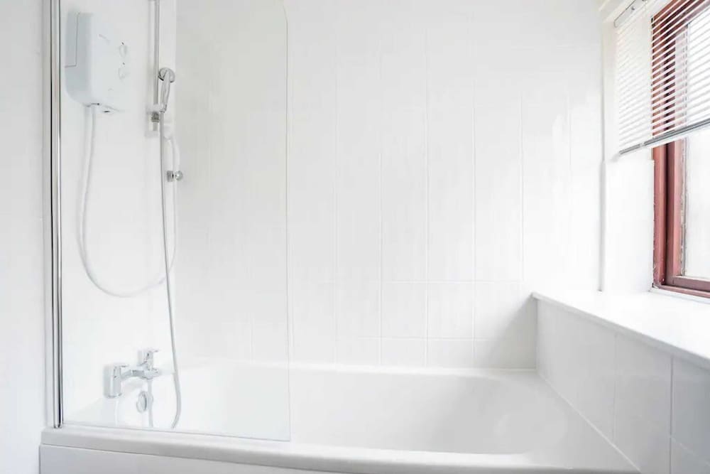 Фото Modern and Homely 2 Bedroom by Canary Wharf