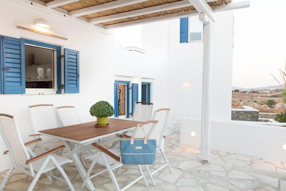 Фото Little Blue