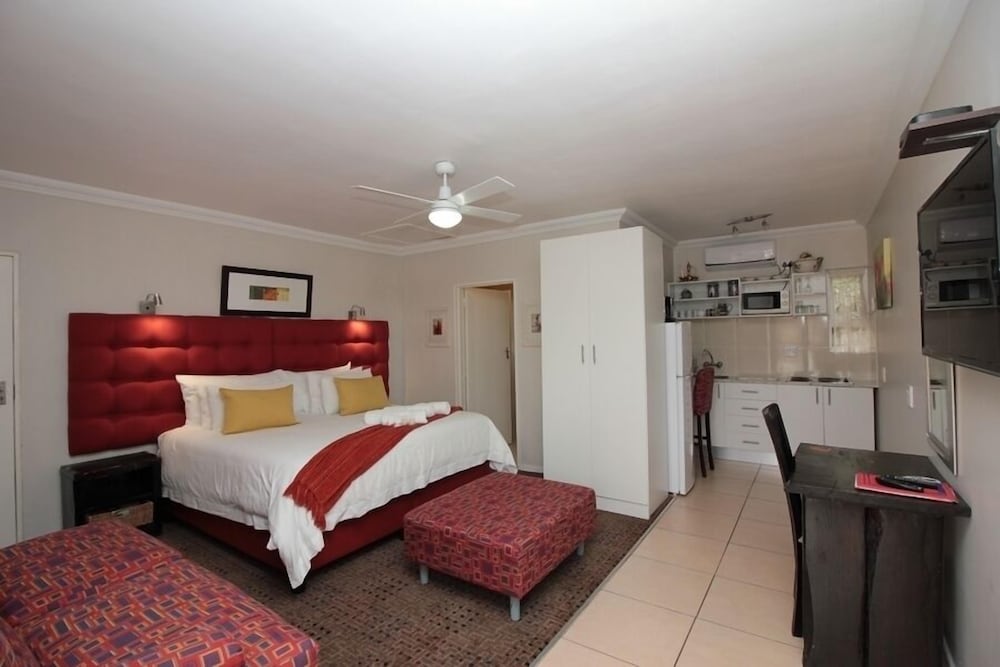 Фото Kwantu Guesthouses