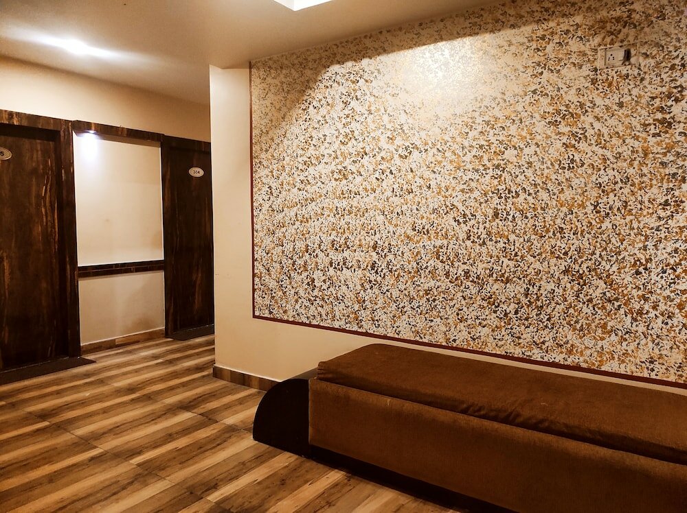 Фото Hotel Bhagwani Palace