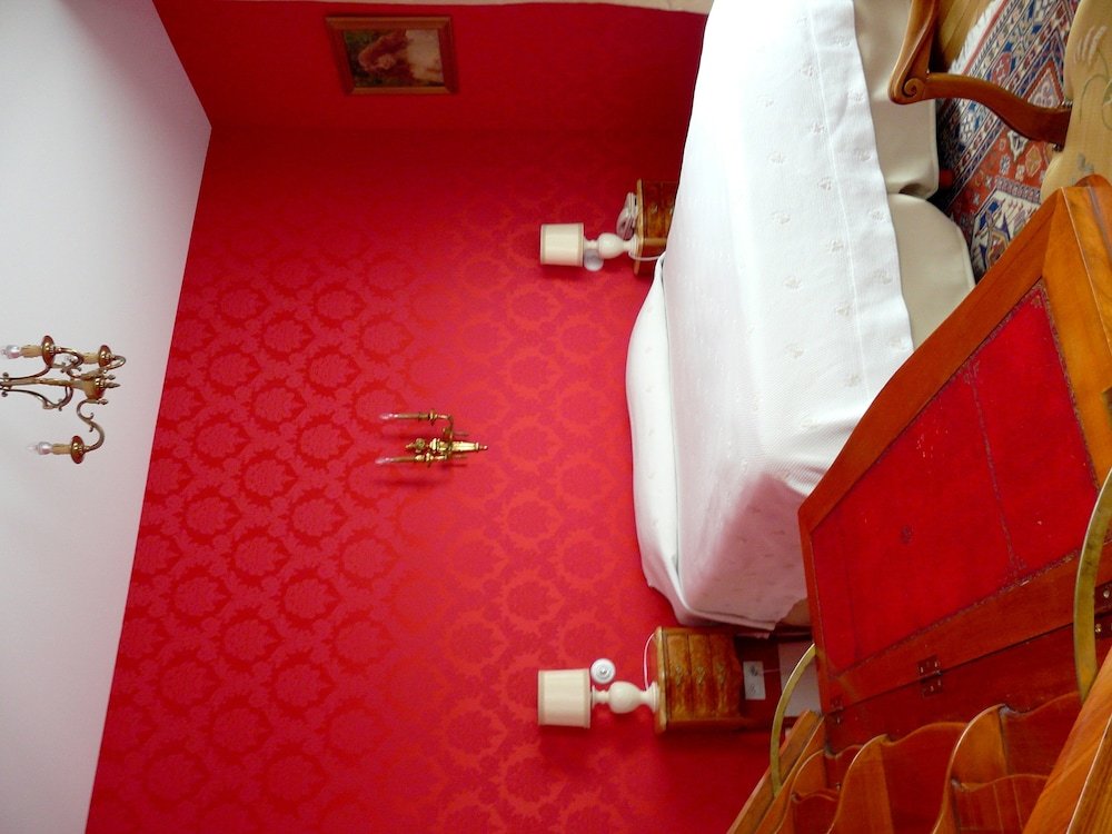 Фото Hotel de l'Abeille Orleans