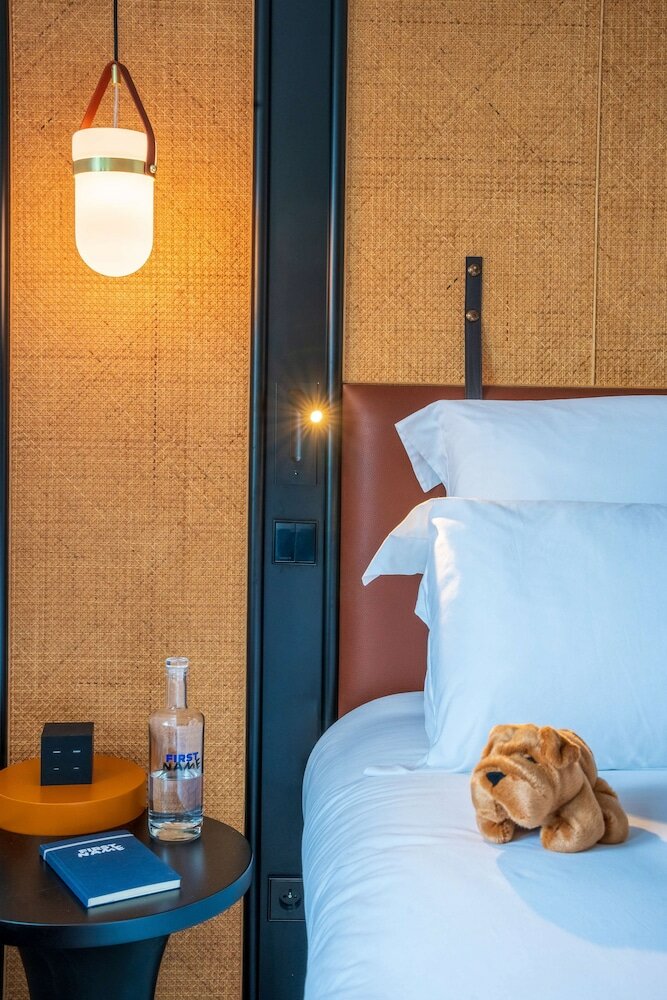 Фото FirstName Bordeaux