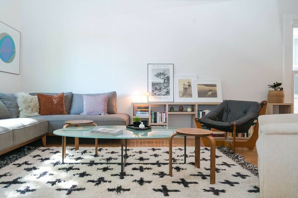 Фото The Enchanted Franklin