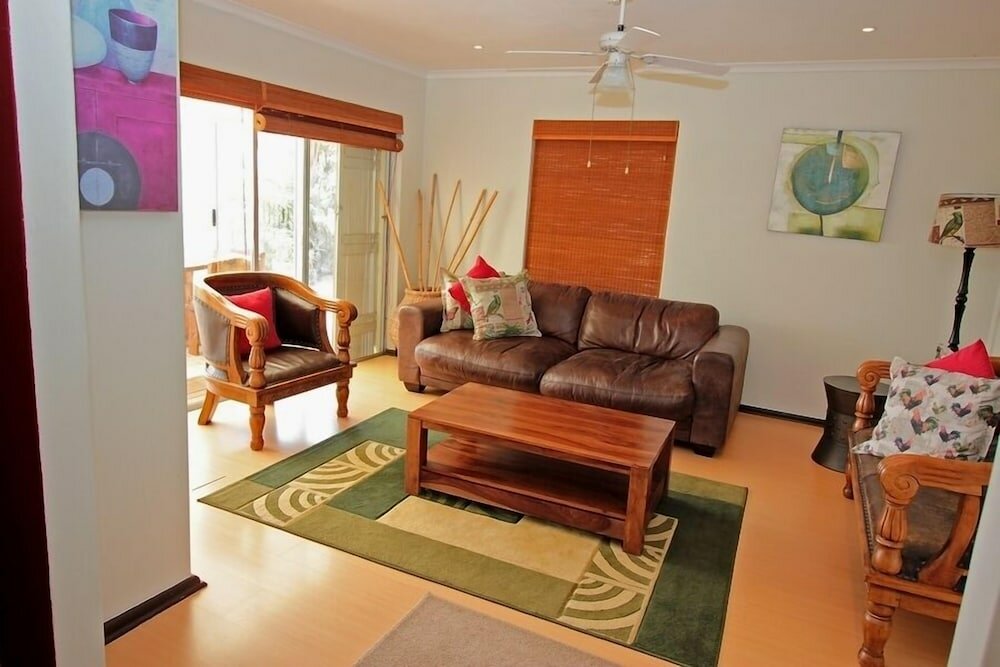 Фото Kwantu Guesthouses