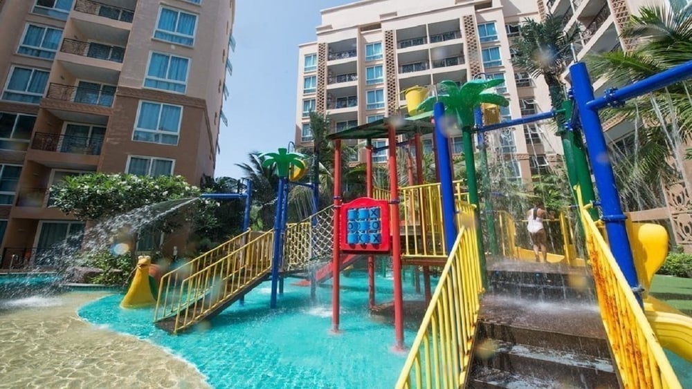 Фото Atlantis Condo Resort