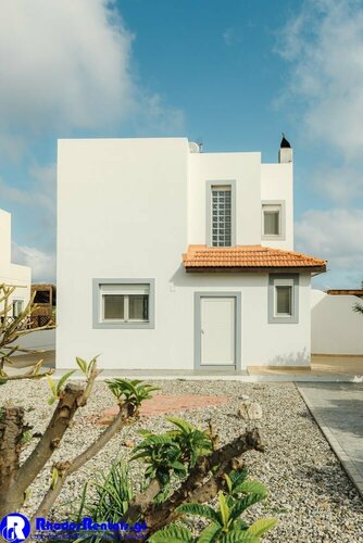 Гостиница Pefki Beach Front Villa