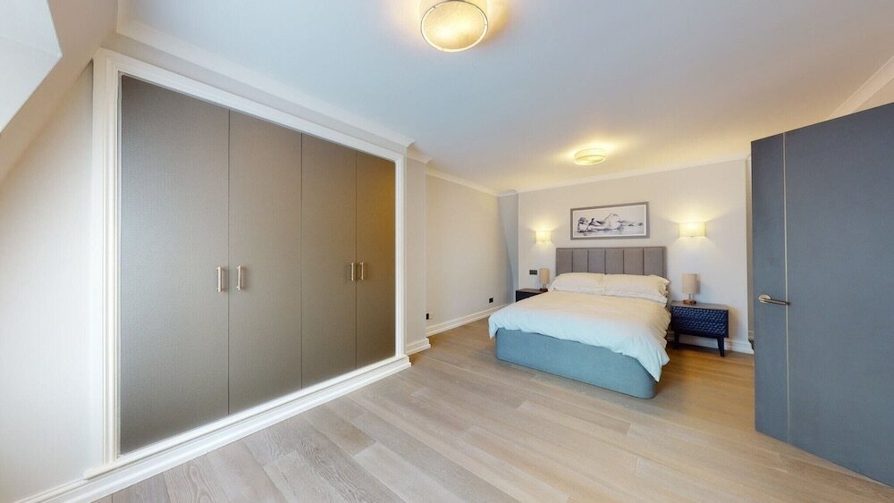 Фото Amazing Newly Refurbished Mews House