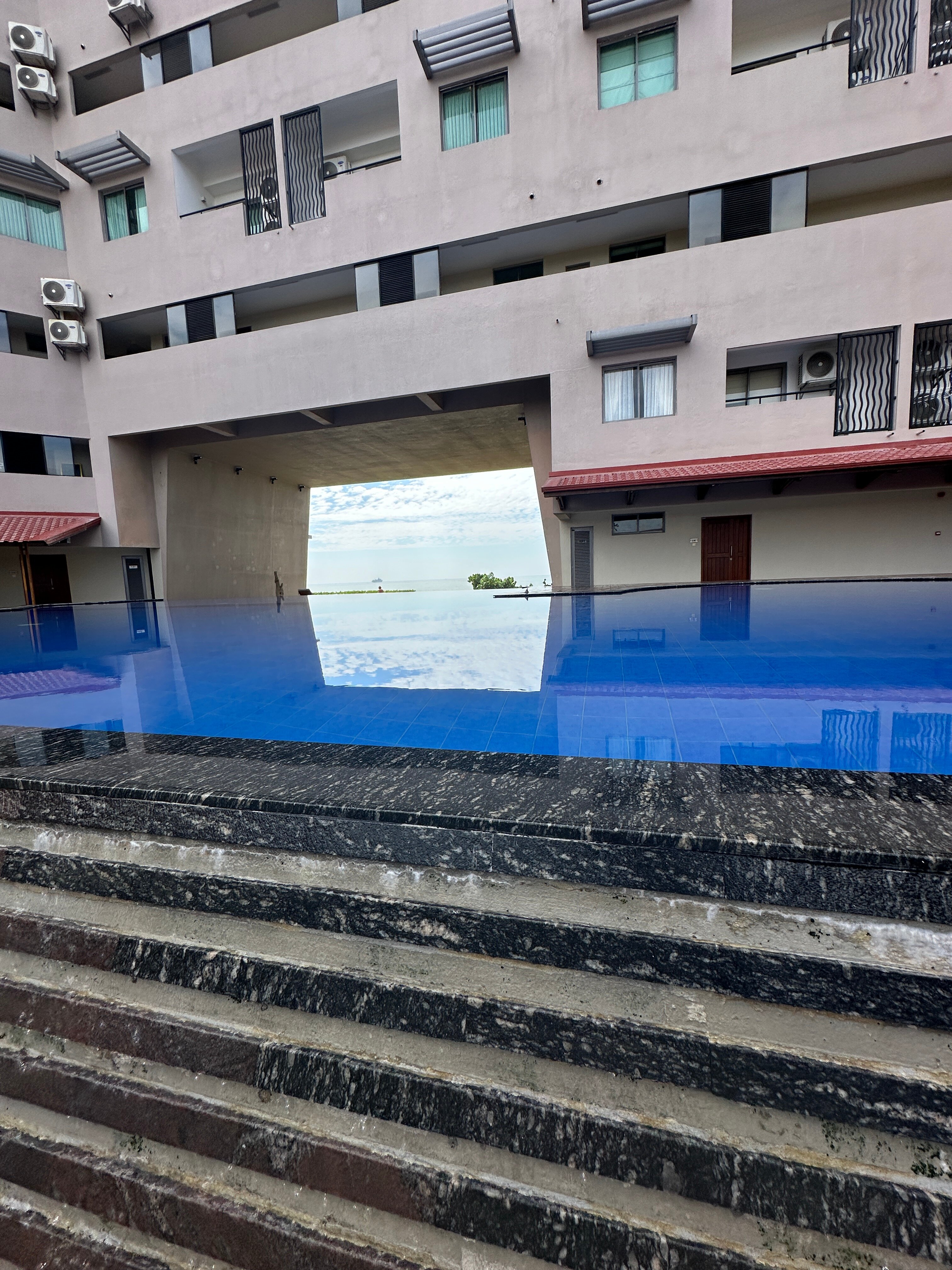 Фото Oceanfront Condominiums Galle