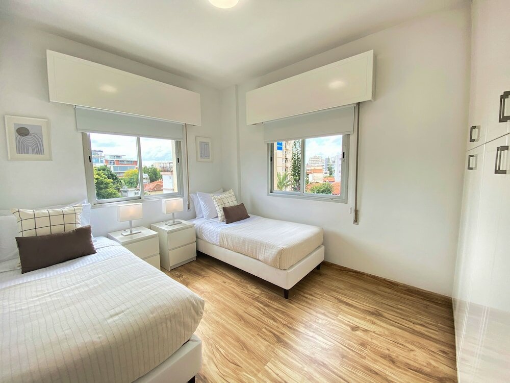 Фото Phaedrus Living Down Town Nestoras 301