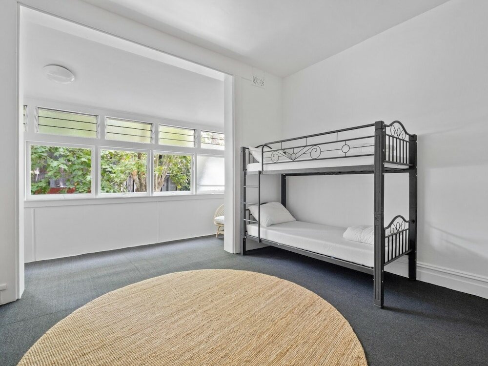 Фото Venus Potts Point - Hostel - Women only
