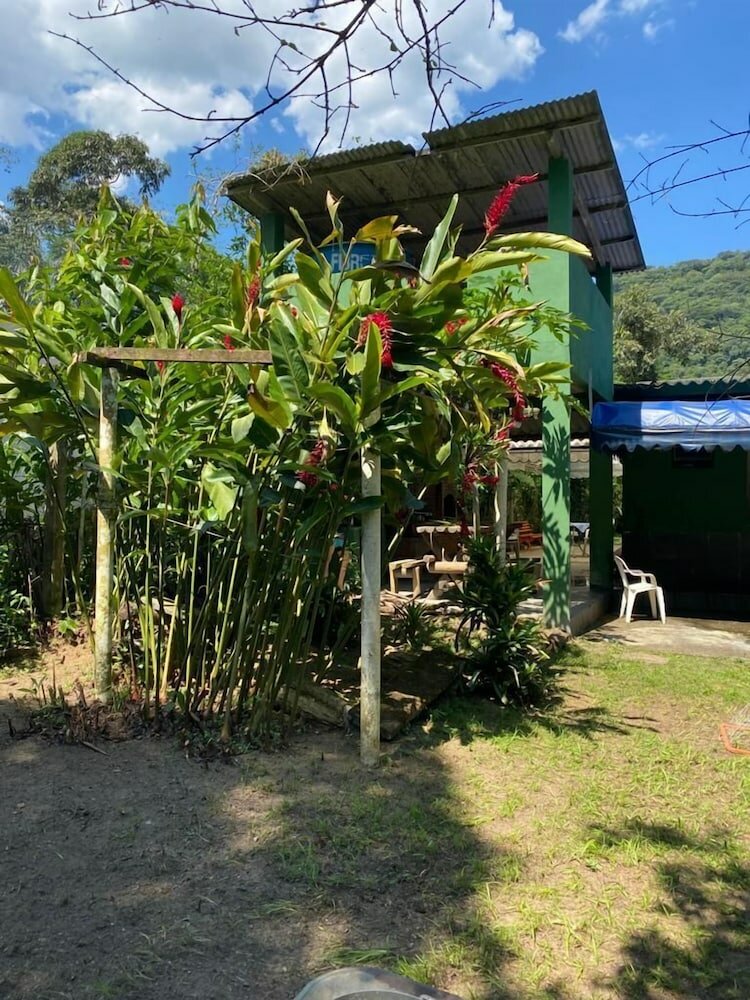 Фото Sítio Grande Mãe com cachoeira e piscina