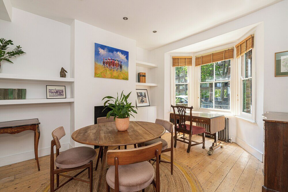 Фото Picturesque house with patio