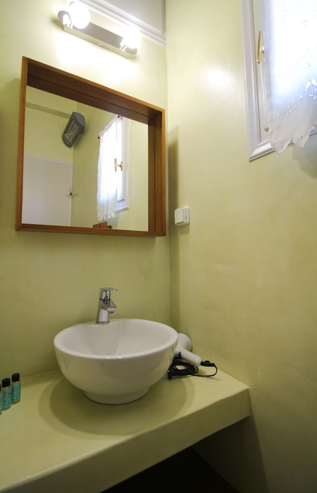 Фото Home with View of Agios Ioannis in Tinos