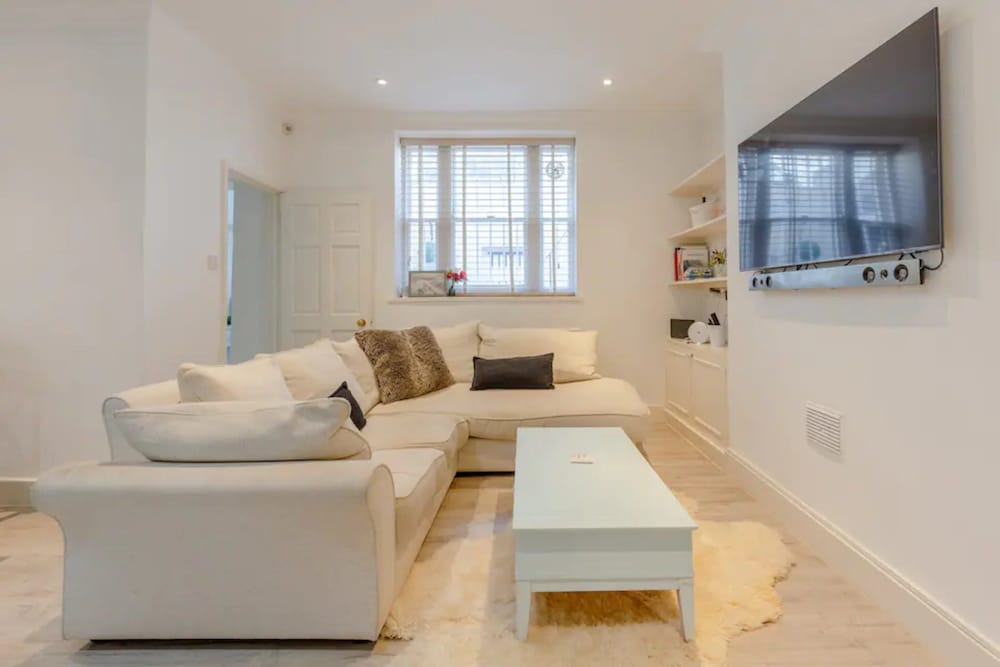 Фото Stylish 1 Bedroom Apartment in Pimlico With Lovely Garden