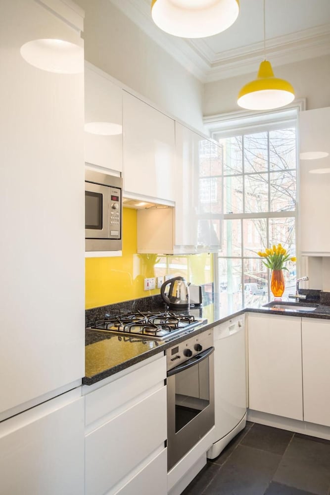 Фото Chelsea - Sloane Avenue apartments by Flying Butler