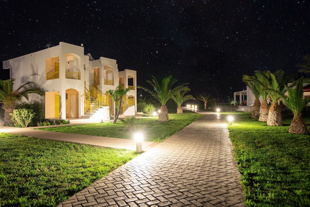 Фото Sovereign Beach Hotel - All Inclusive