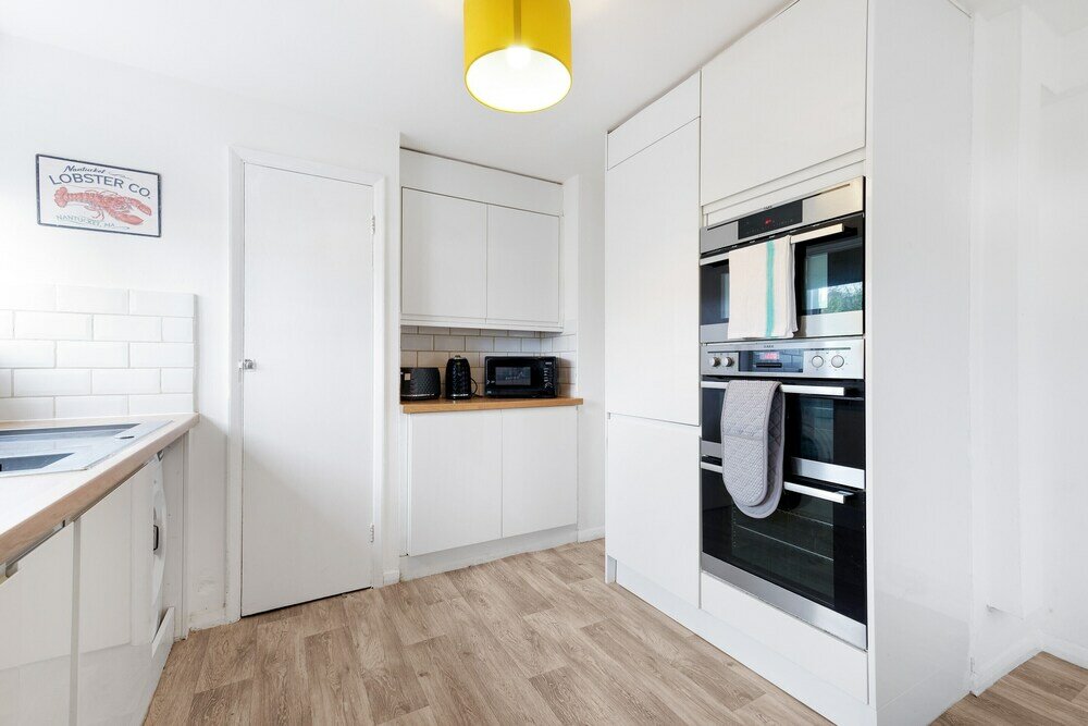 Фото Brambles House West Drayton 3 Bedroom