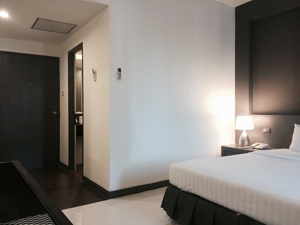 Фото Hatyai Holiday Hotel