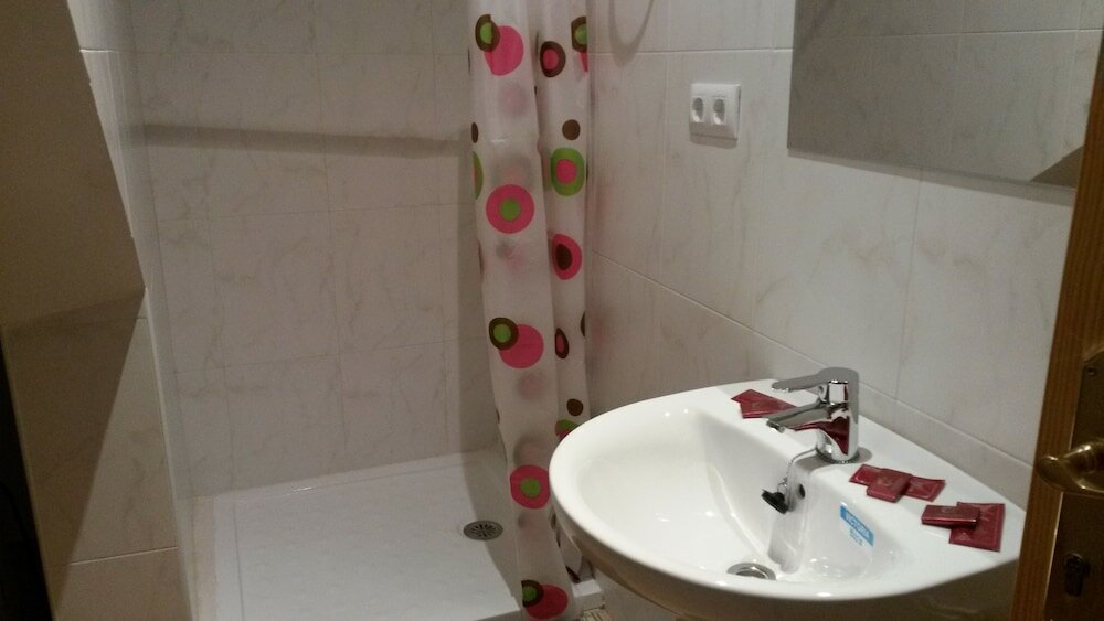 Фото Hostal Virgen del Pilar