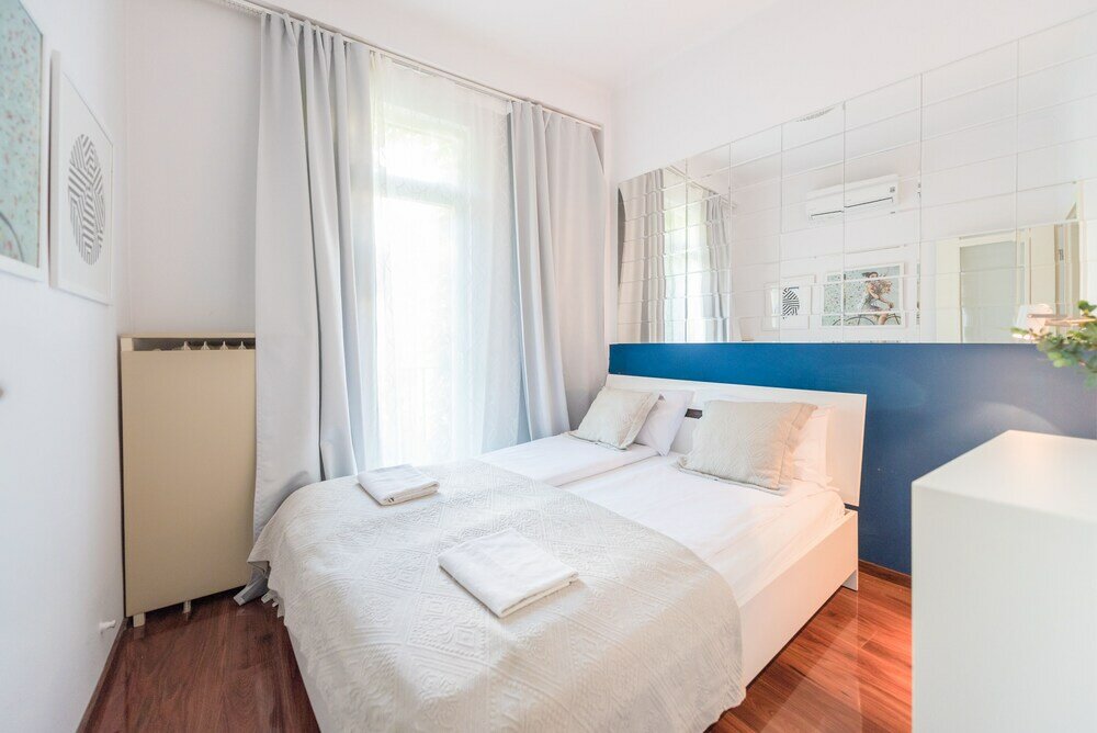 Фото Venus Apartments - Liberty Bridge